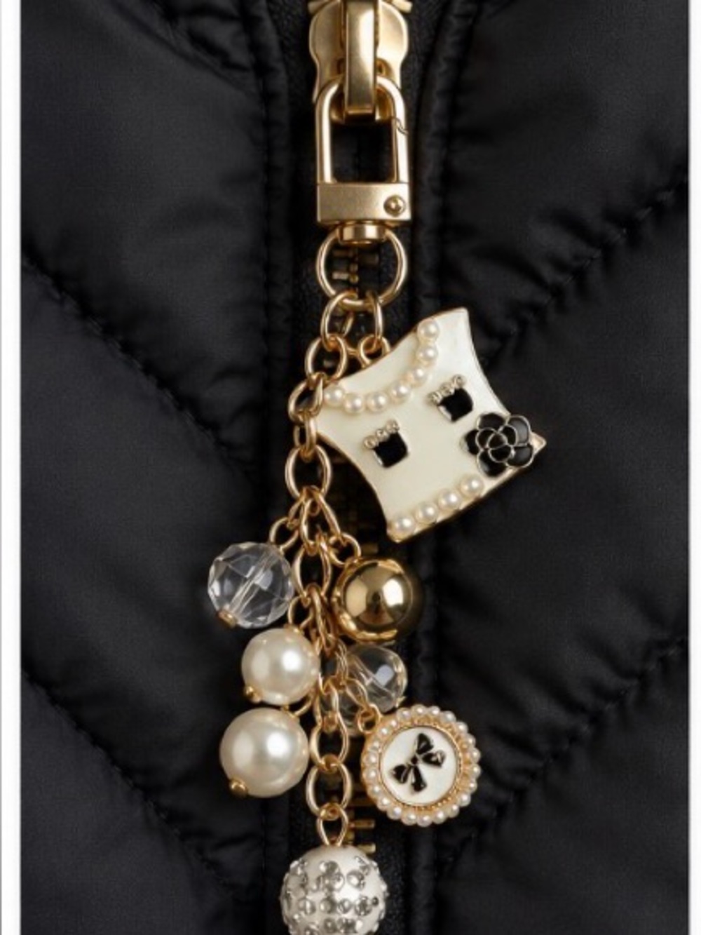 Chic Gold or Silvertone Pearl Charm Zipper Pull